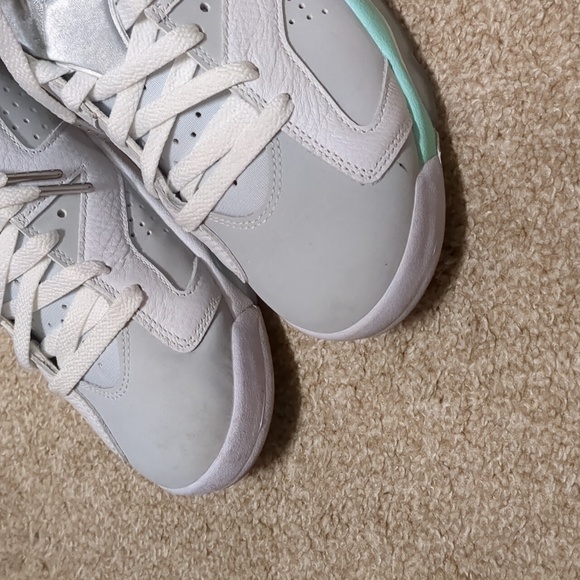 Air Jordan 6 Retro - Picture 6 of 7